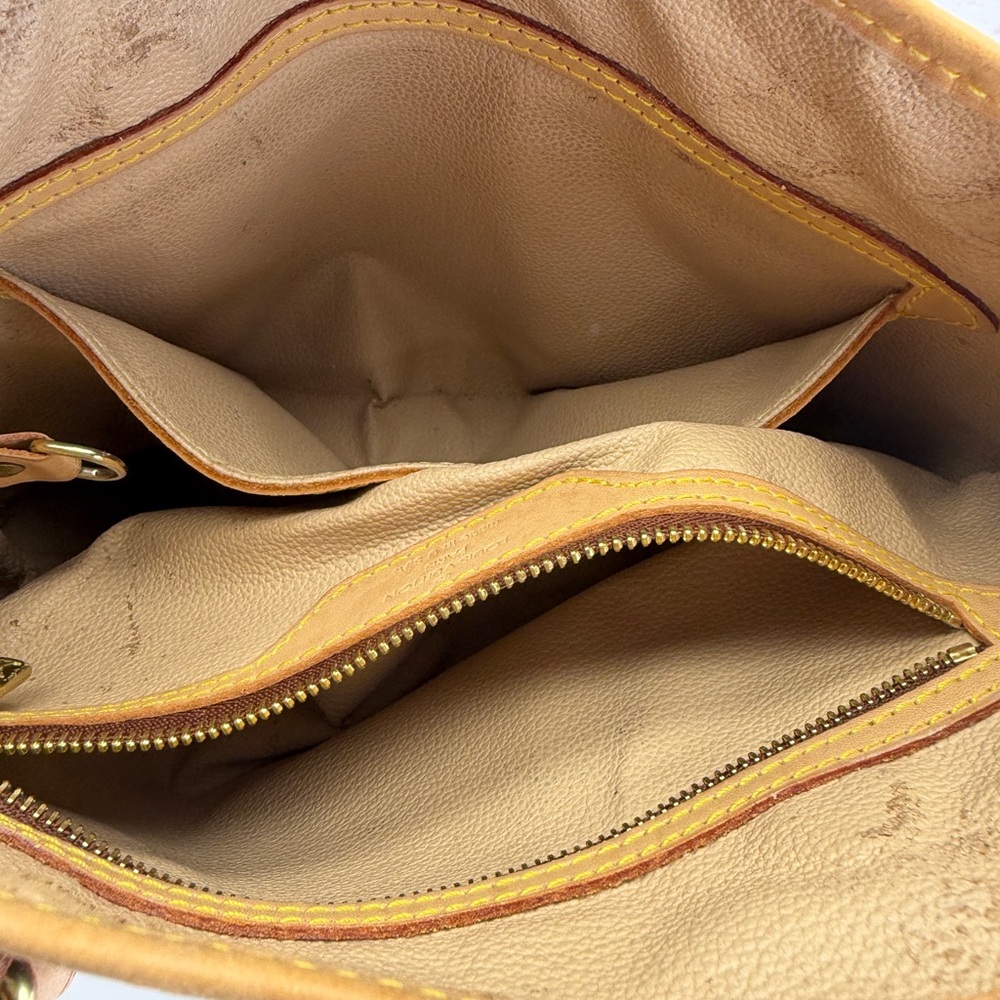 Louis Vuitton Monogram Vintage Petit Bucket PM Tote - Picture 12 of 16